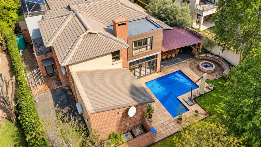 5 Bedroom Property for Sale in Xanadu Nature Estate North West